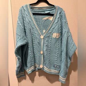 Taylor Swift 1989 Light Blue Cable-Knit V-Neck Cardigan with Cream Trim